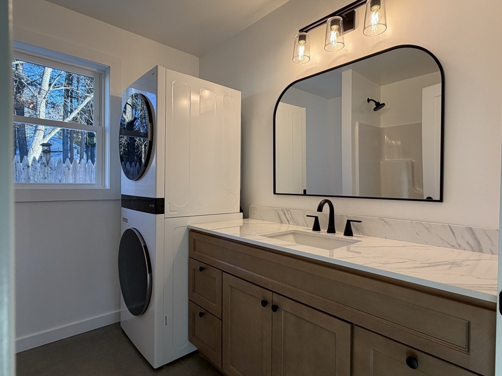 68 Acadia Road Gardner, MA 01440 - Photo 4 of 8