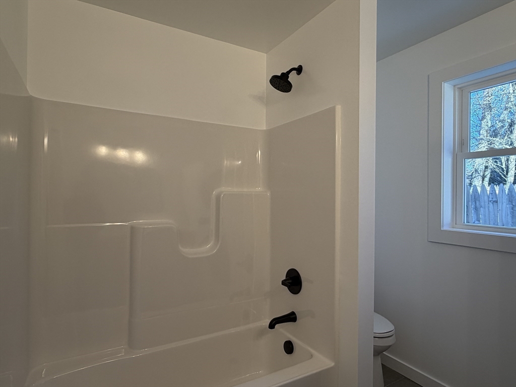 68 Acadia Road Gardner, MA 01440 - Photo 6 of 8