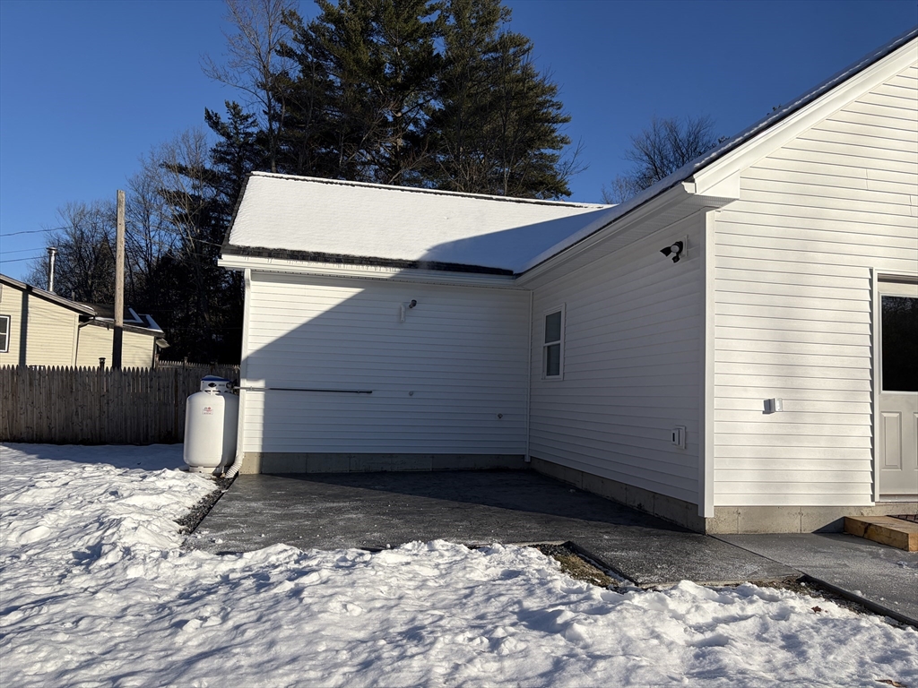 68 Acadia Road Gardner, MA 01440 - Photo 7 of 8