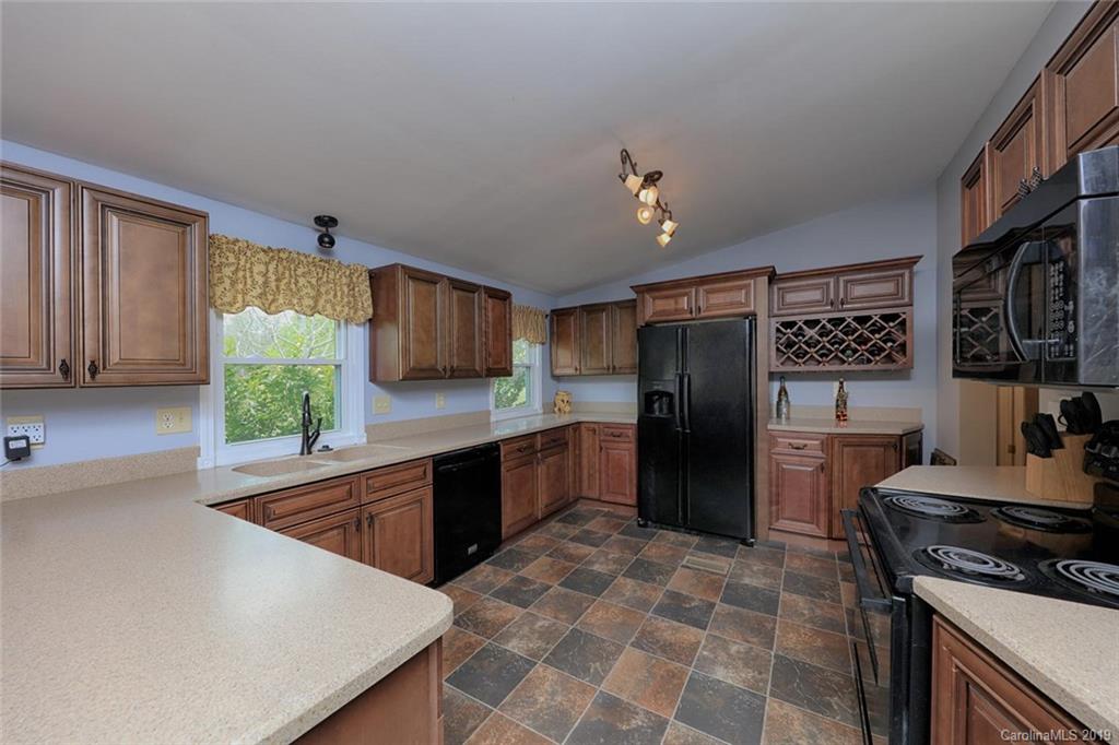 1268 Alexis High Shoals Road Dallas, NC 28034 - Photo 15 of 31 Gallery Image 15