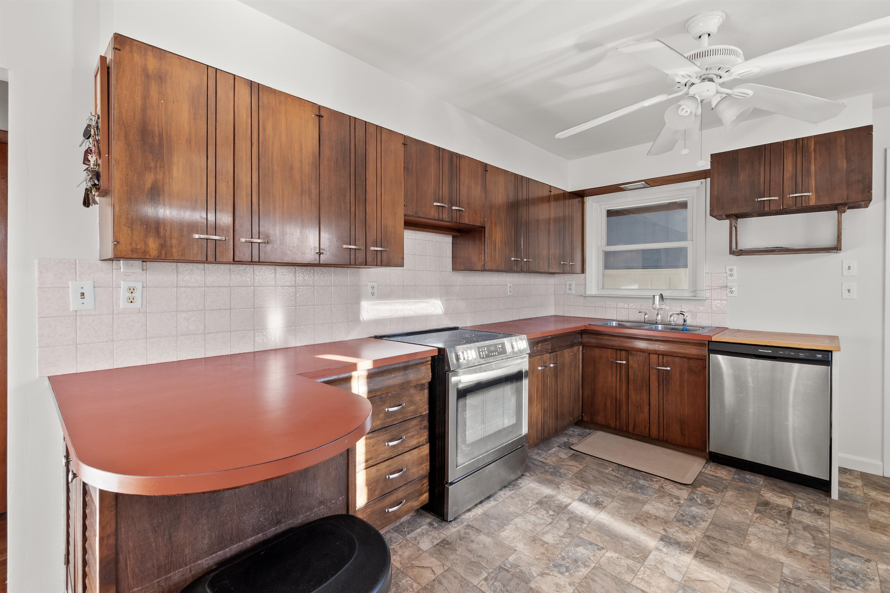 1 Stevenson Road Kittery, ME 03904 - Photo 3 of 49
