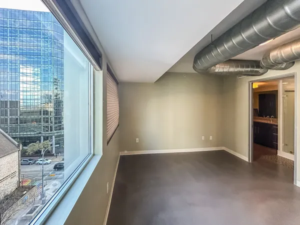 $1,995 | 800 Brazos Street, Unit 1006, Austin, TX 78701