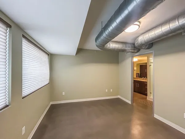 $1,995 | 800 Brazos Street, Unit 1006, Austin, TX 78701