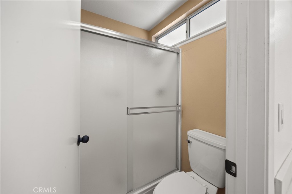 1185 Bridgeport Road Corona, CA 92882 - Photo 29 of 35