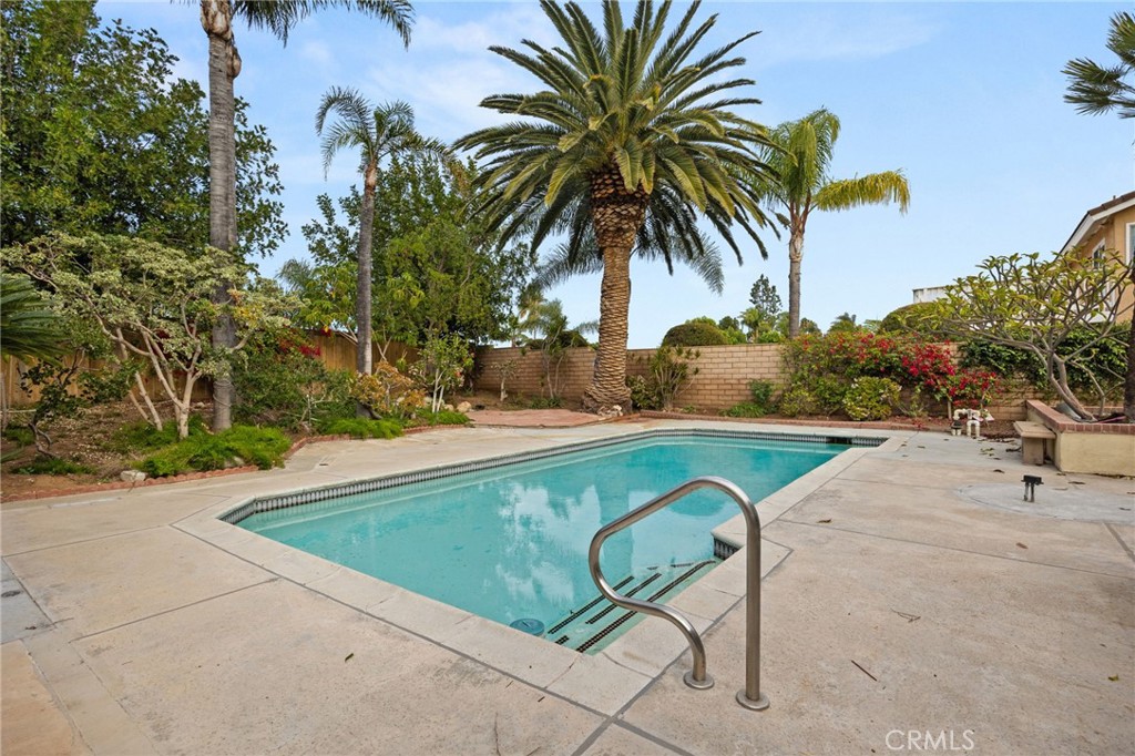 1185 Bridgeport Road Corona, CA 92882 - Photo 33 of 35