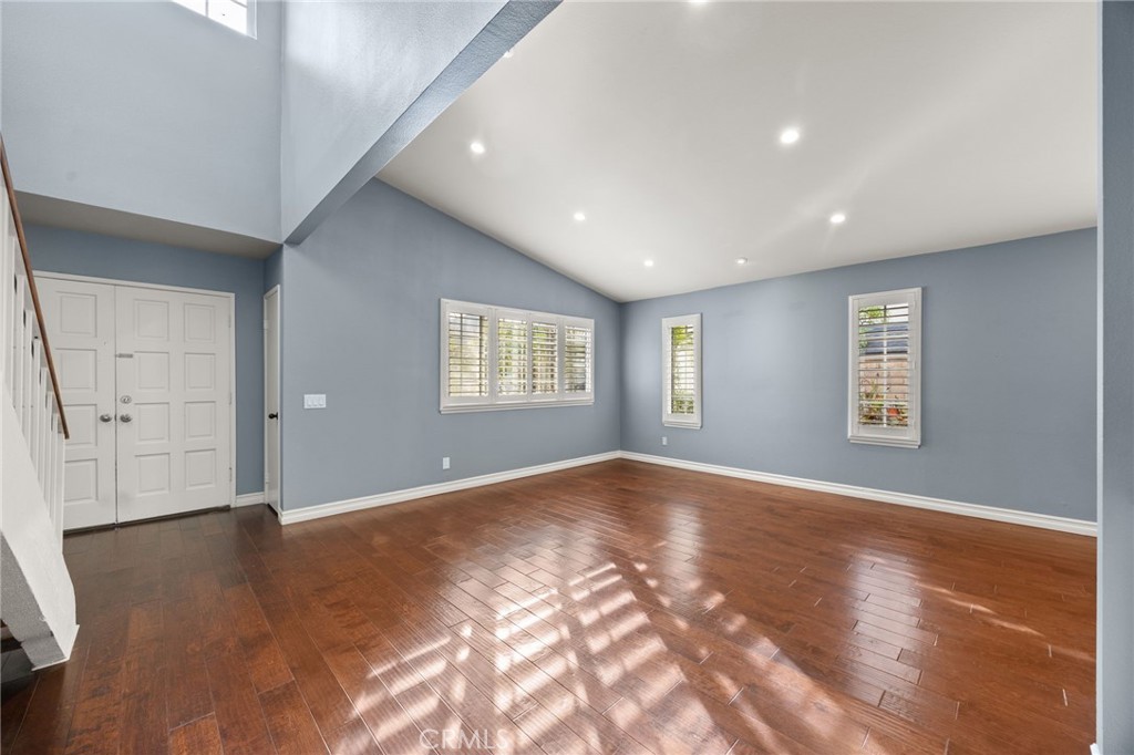 1185 Bridgeport Road Corona, CA 92882 - Photo 9 of 35