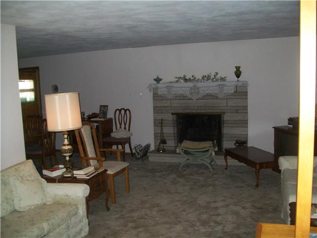 907 North Nursery Road Anderson, IN 46012 - Photo 4 of 7