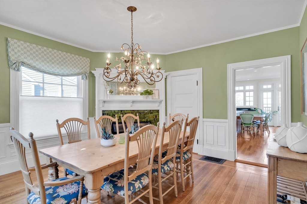 57 Waban Hill Road North Newton, MA 02467 - Photo 4 of 38