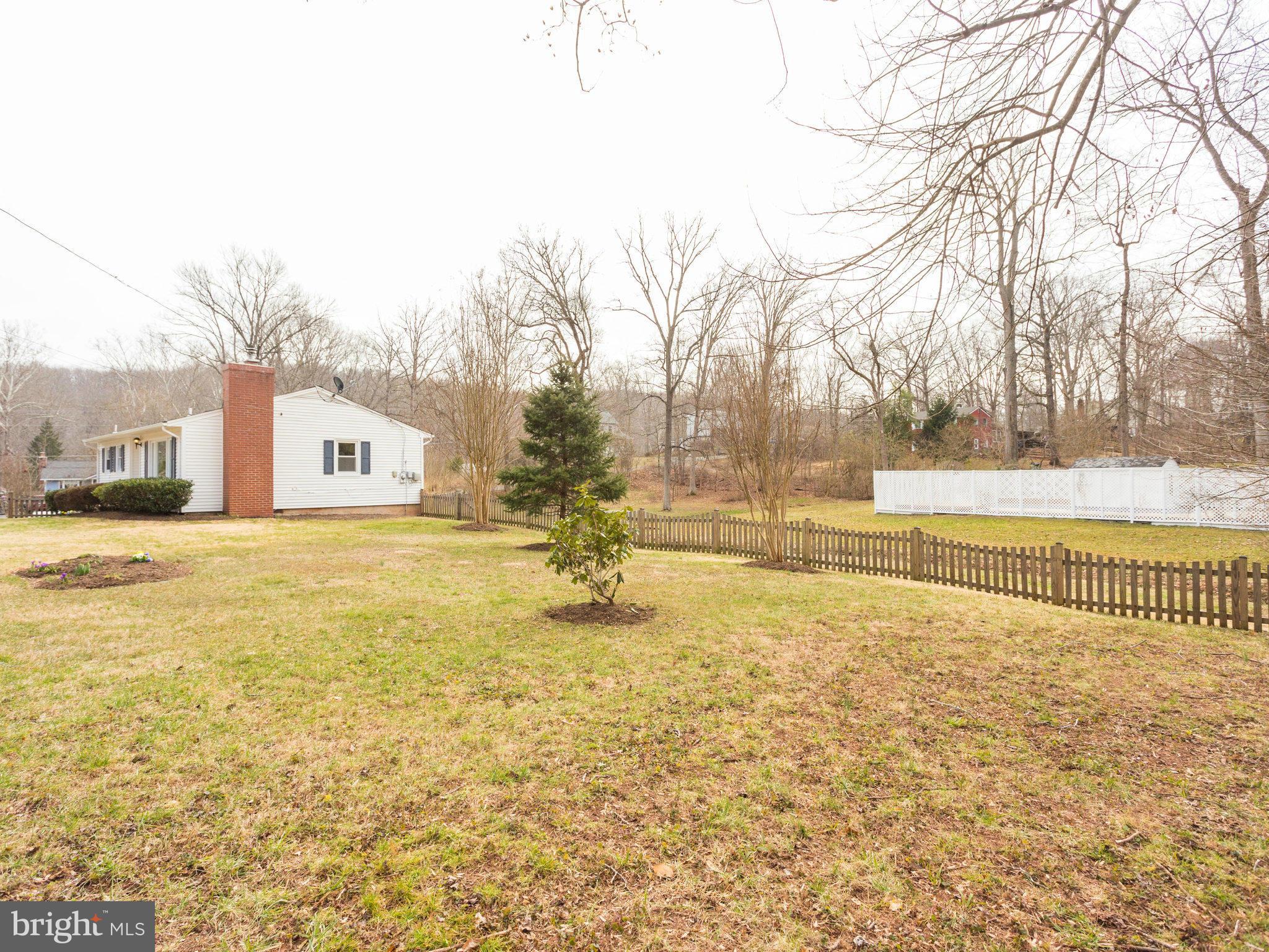7801 Leland Road Manassas, VA 20111 - Photo 26 of 29 Side View