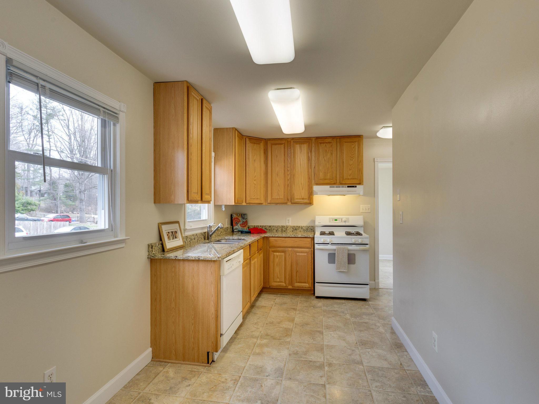 7801 Leland Road Manassas, VA 20111 - Photo 9 of 29 Kitchen