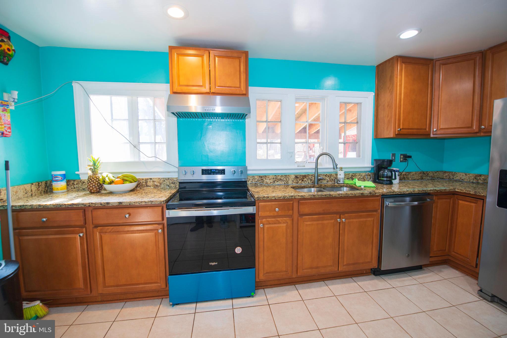 101 Brookes Avenue Gaithersburg, MD 20877 - Photo 8 of 48