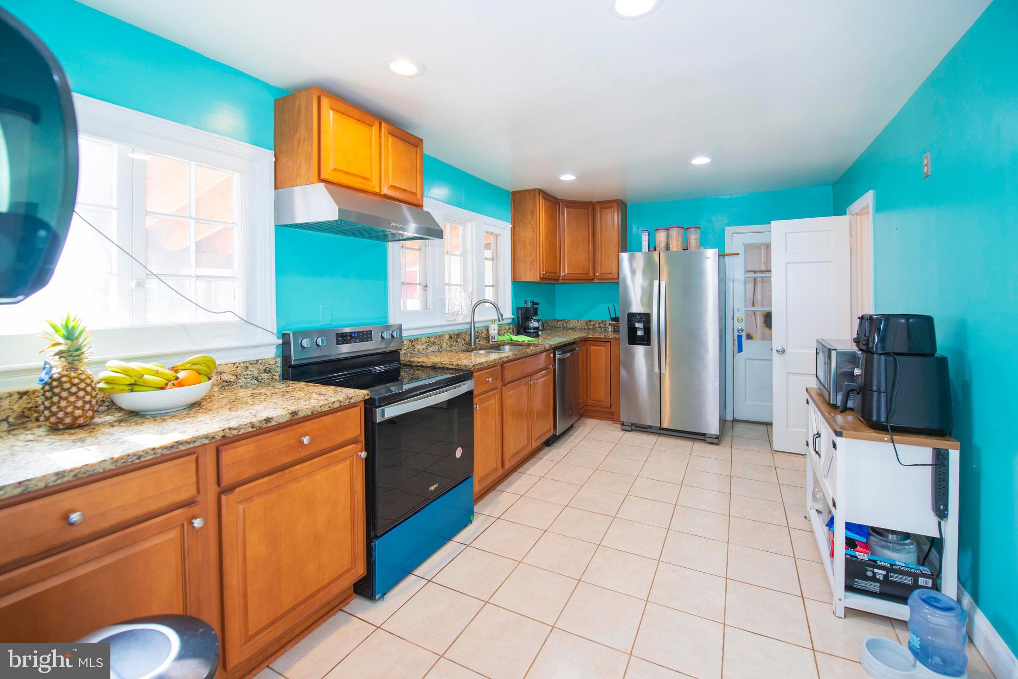 101 Brookes Avenue Gaithersburg, MD 20877 - Photo 9 of 48