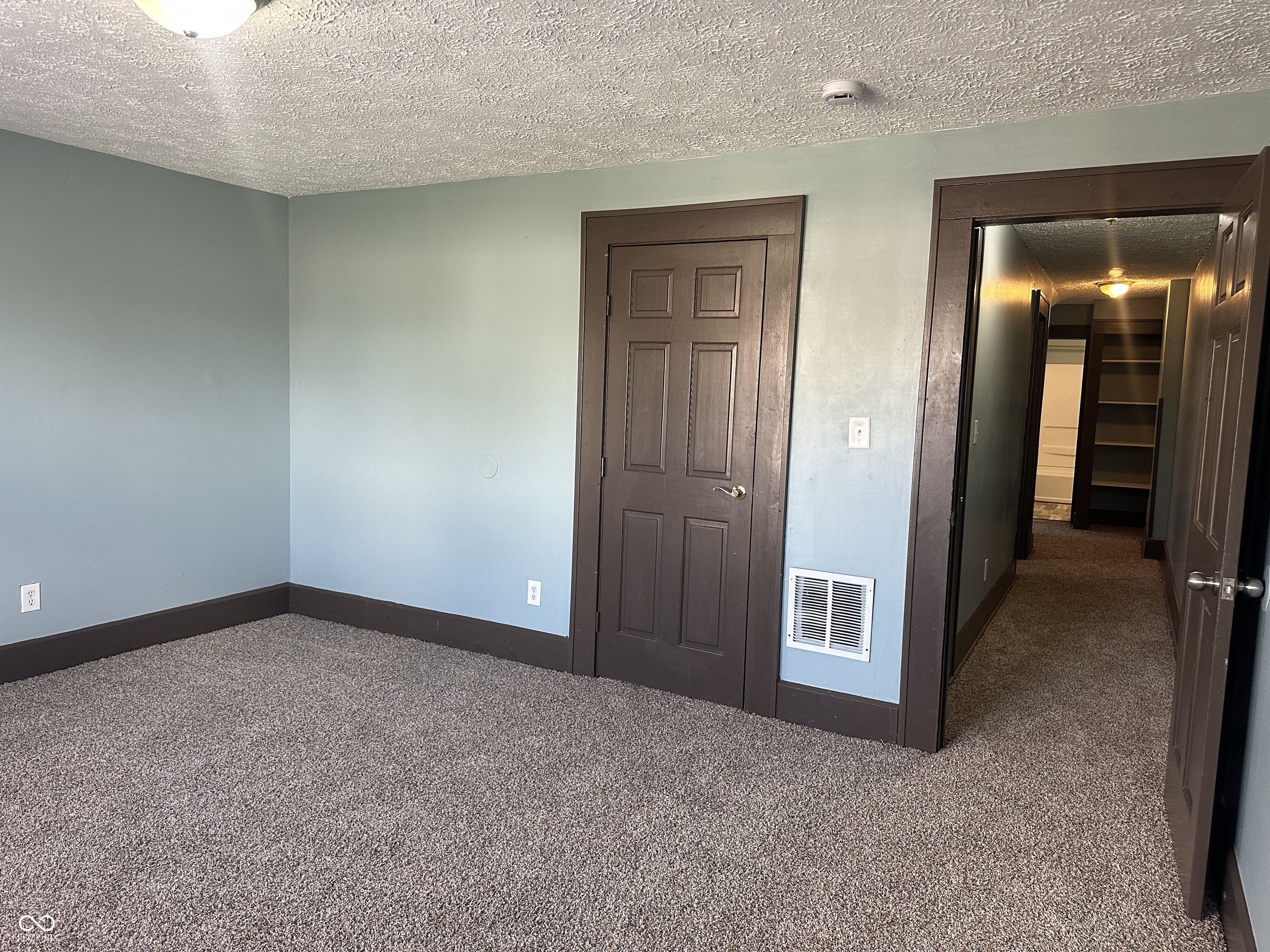 2950 Ruckle Street Indianapolis, IN 46205 - Photo 21 of 42