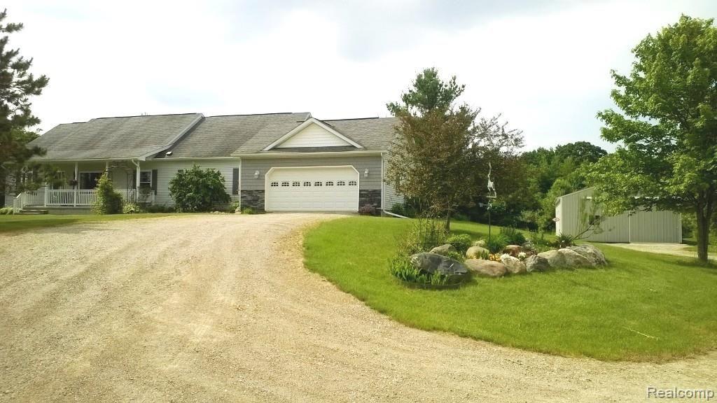 9803 Rynn Road Avoca, MI 48006 - Photo 1 of 34 WP_20140623_001.jpg