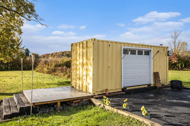 $469,900 | 3214 7th Street, Wayland, MI 49348