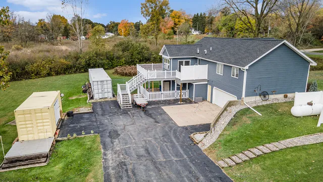 $469,900 | 3214 7th Street, Wayland, MI 49348