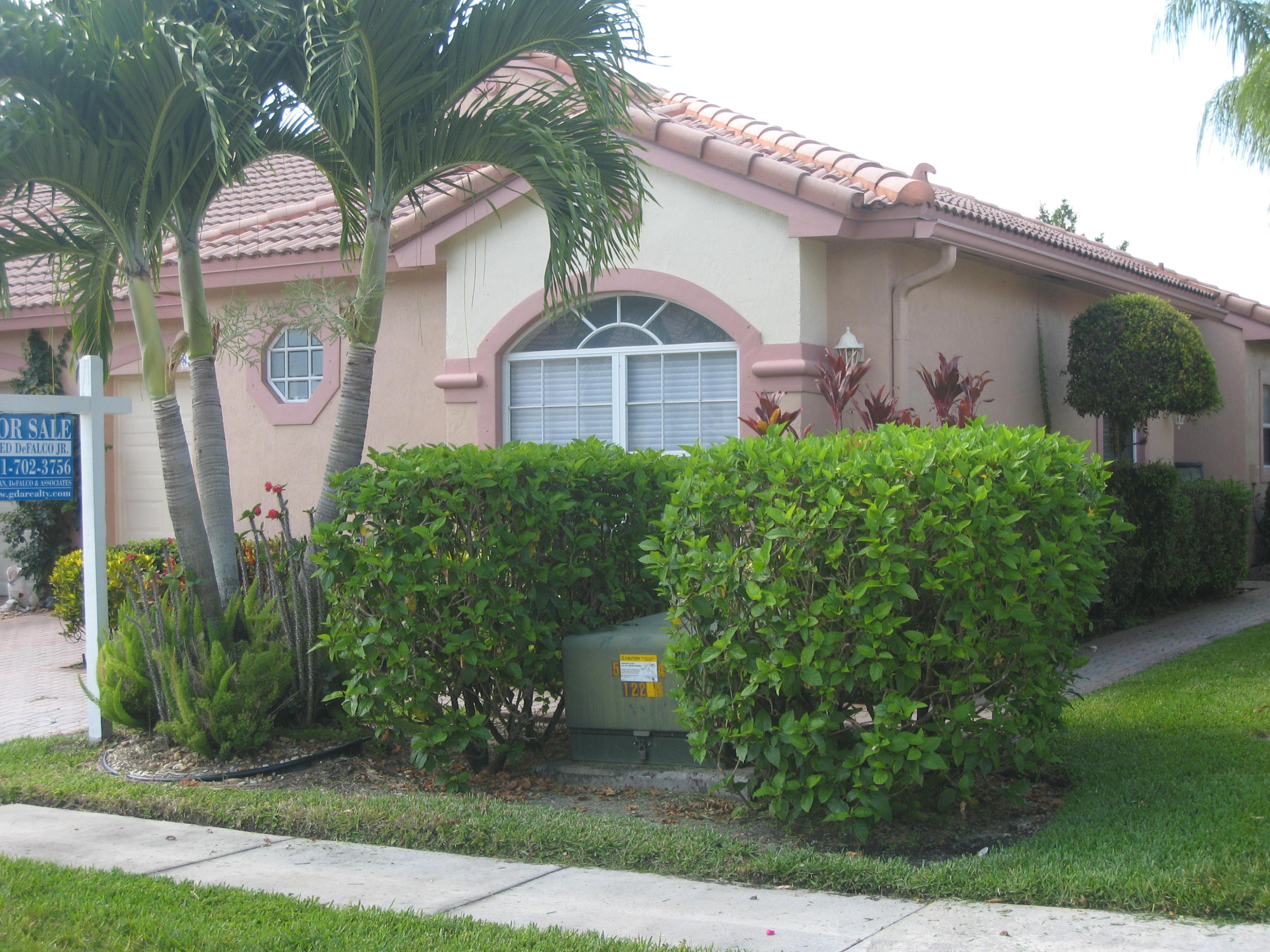 8370 Via Leonessa Boca Raton, FL 33433 - Photo 1 of 13 Front