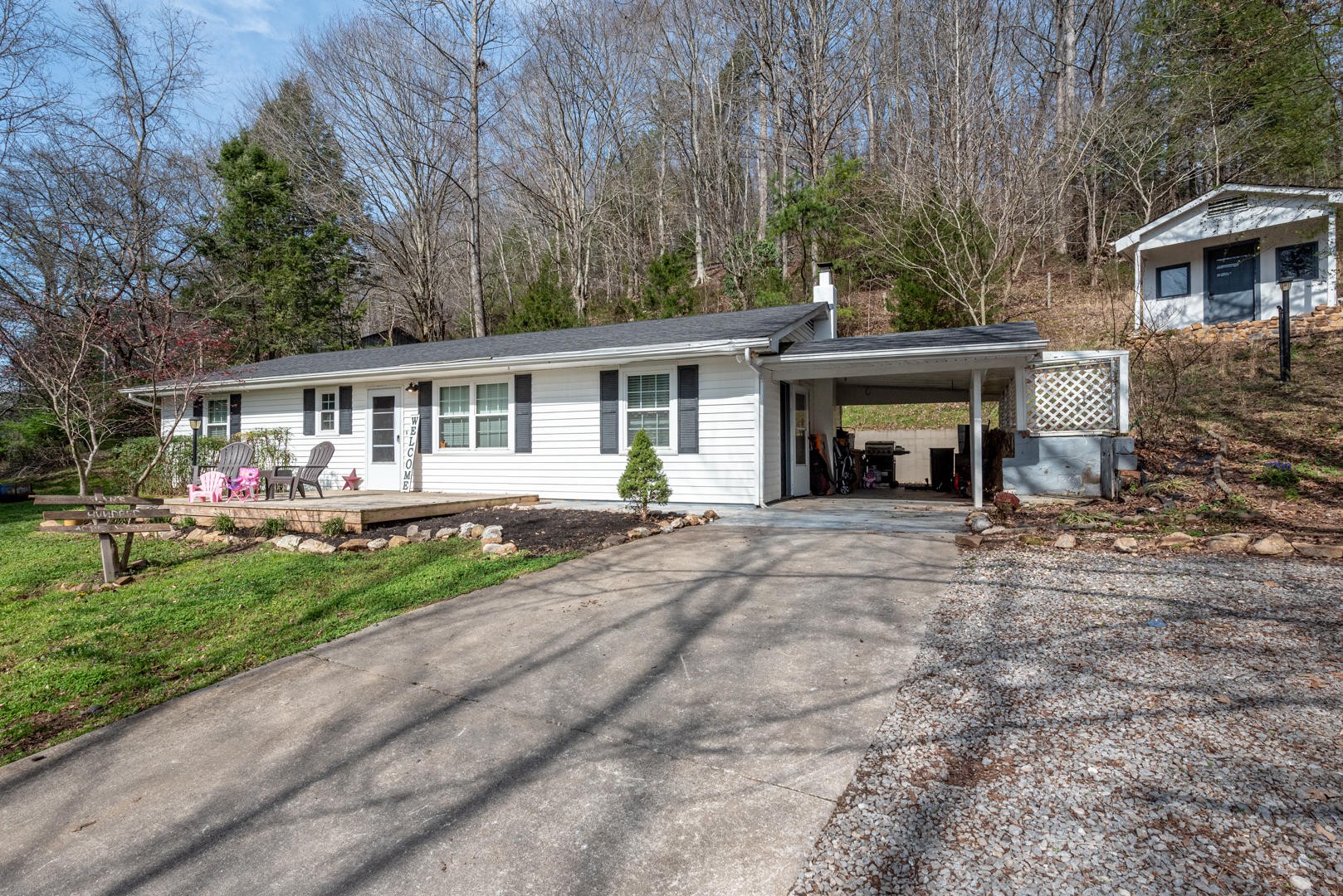 814 Mel Hall Road Maryville, TN 37803 - Photo 3 of 25 Gallery Image 3