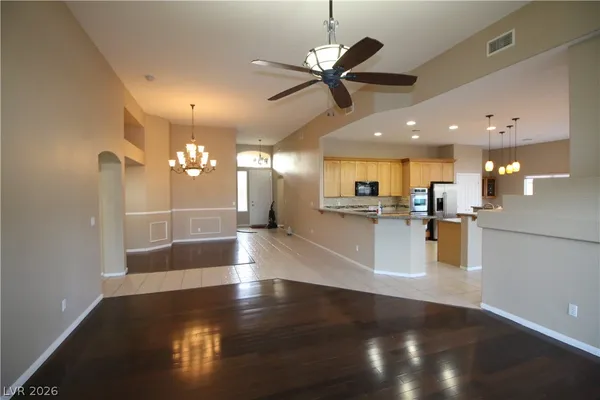 $3,350 | 1520 Vía Cassia, Henderson, NV 89052