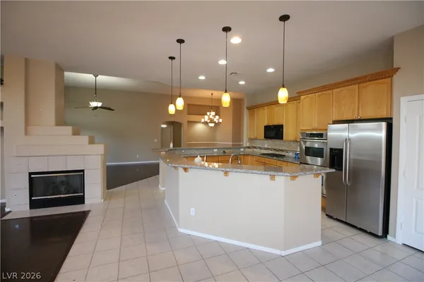 $3,350 | 1520 Vía Cassia, Henderson, NV 89052