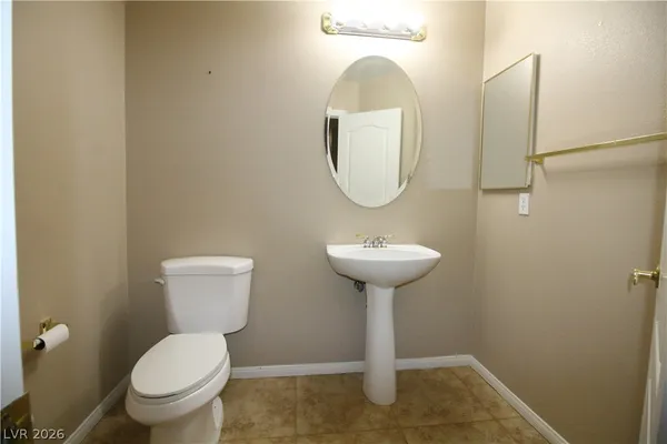 $3,350 | 1520 Vía Cassia, Henderson, NV 89052