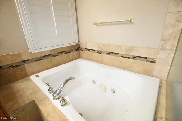 $3,350 | 1520 Vía Cassia, Henderson, NV 89052