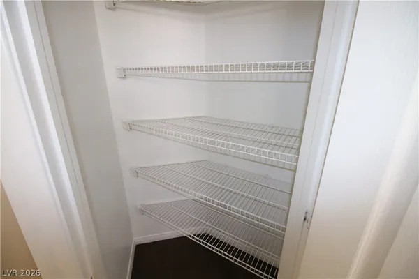 $3,350 | 1520 Vía Cassia, Henderson, NV 89052