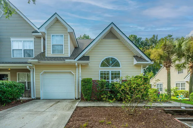 $265,000 | 110 Greyson Circle, Goose Creek, SC 29445