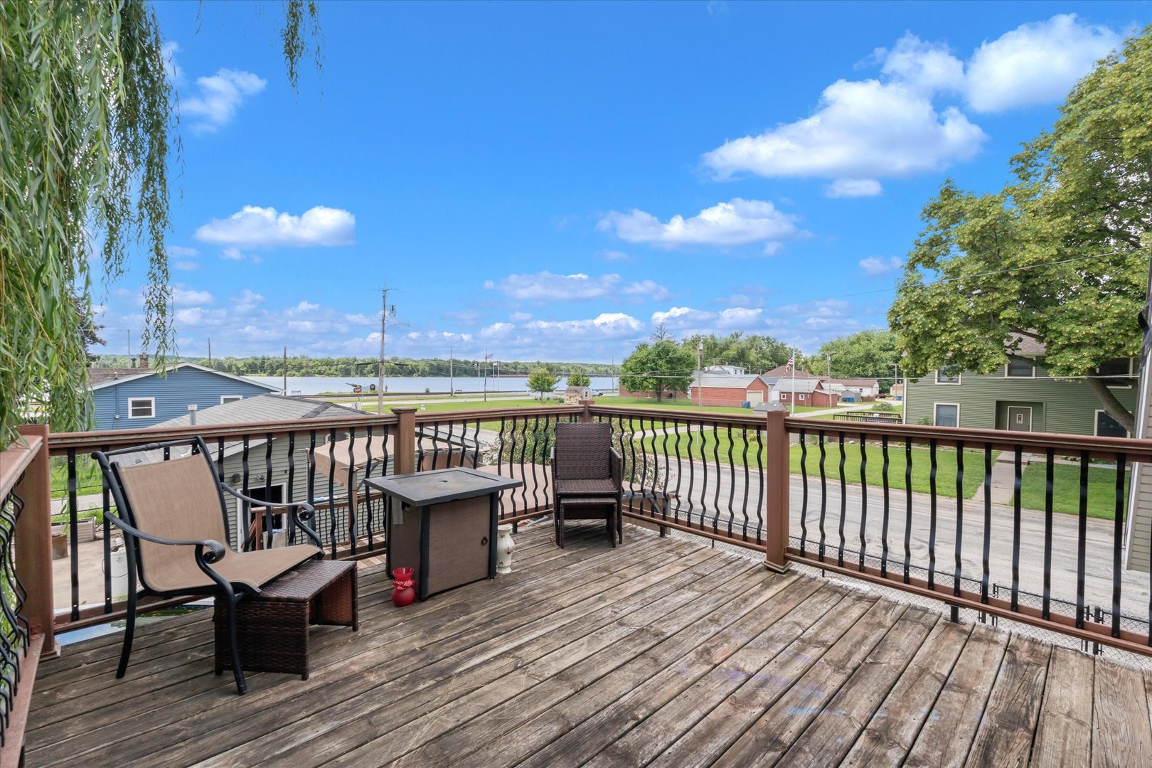 631 2nd Street Buffalo, IA 52728 - Photo 29 of 29