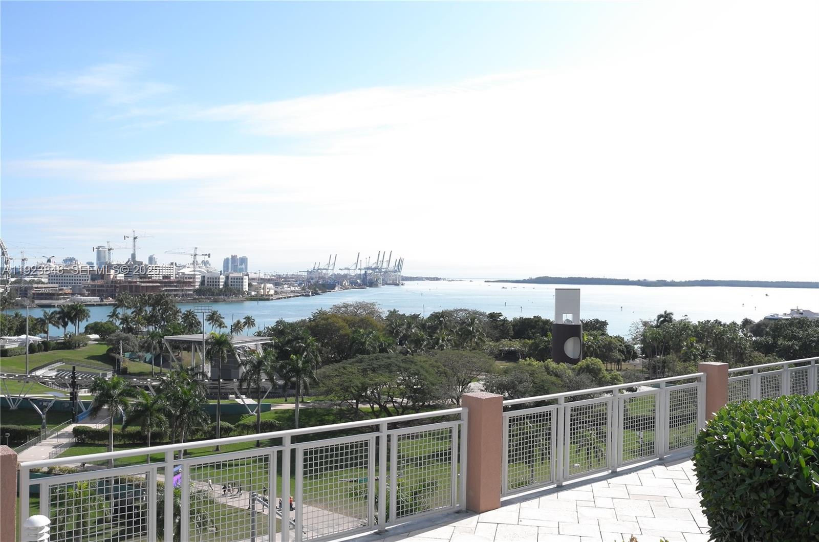 253 Northeast 2nd Street, Unit 908 Miami, FL 33132 - Photo 18 of 47 a view of a city from a roof view