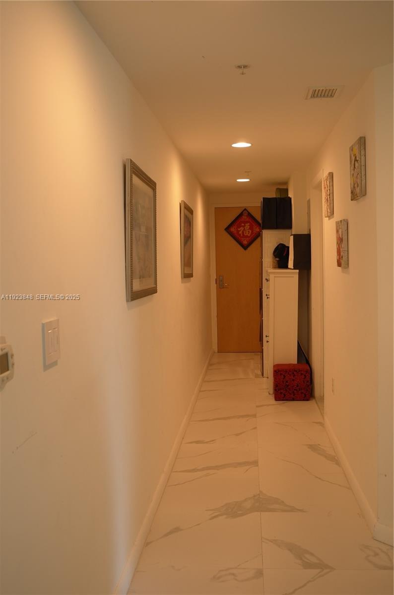 253 Northeast 2nd Street, Unit 908 Miami, FL 33132 - Photo 37 of 47