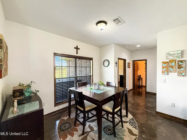 $495,000 | 186 Barker Road, Morton, MS 39117