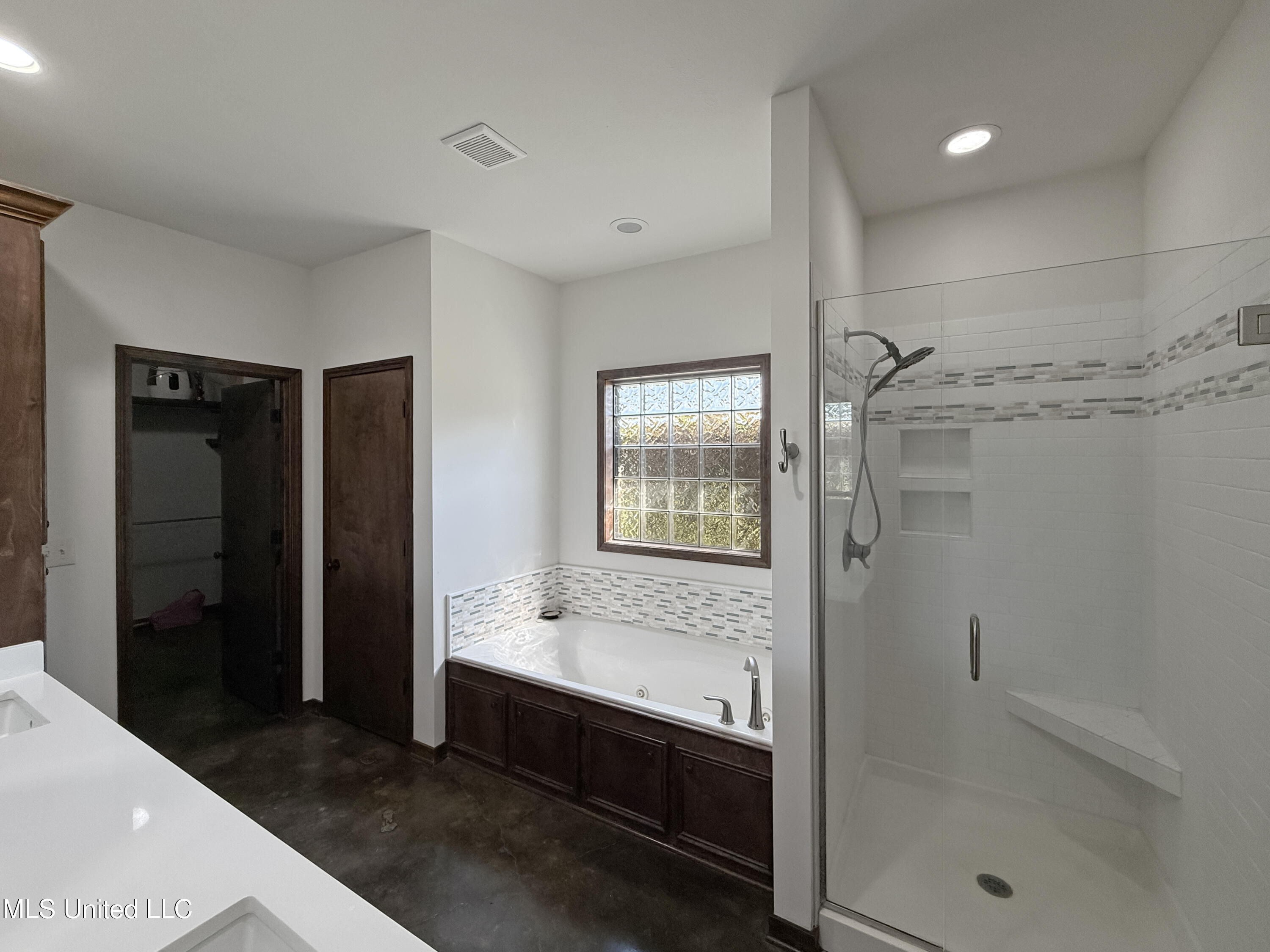 186 Barker Road Morton, MS 39117 - Photo 15 of 36 08a2f3de92124c58145bcb2bbab26b09543aaf16