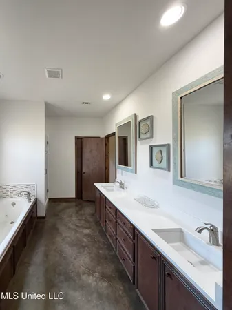 $479,900 | 186 Barker Road, Morton, MS 39117