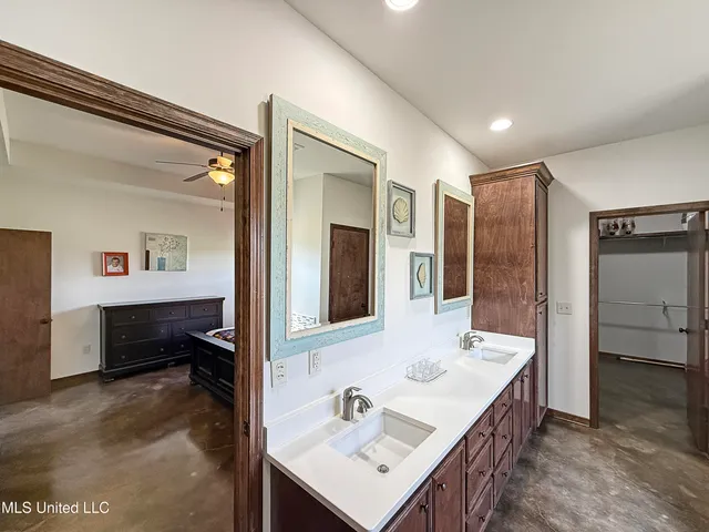 $495,000 | 186 Barker Road, Morton, MS 39117