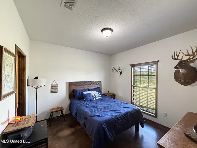 $495,000 | 186 Barker Road, Morton, MS 39117