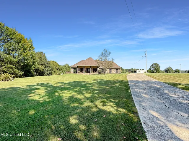 $495,000 | 186 Barker Road, Morton, MS 39117