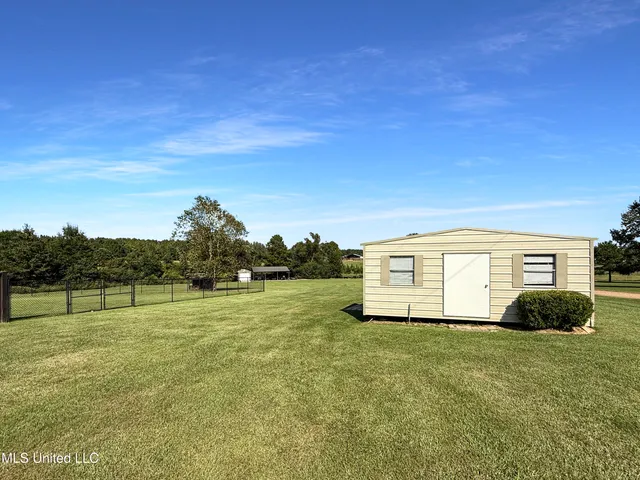 $495,000 | 186 Barker Road, Morton, MS 39117