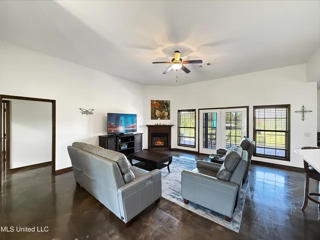 $495,000 | 186 Barker Road, Morton, MS 39117