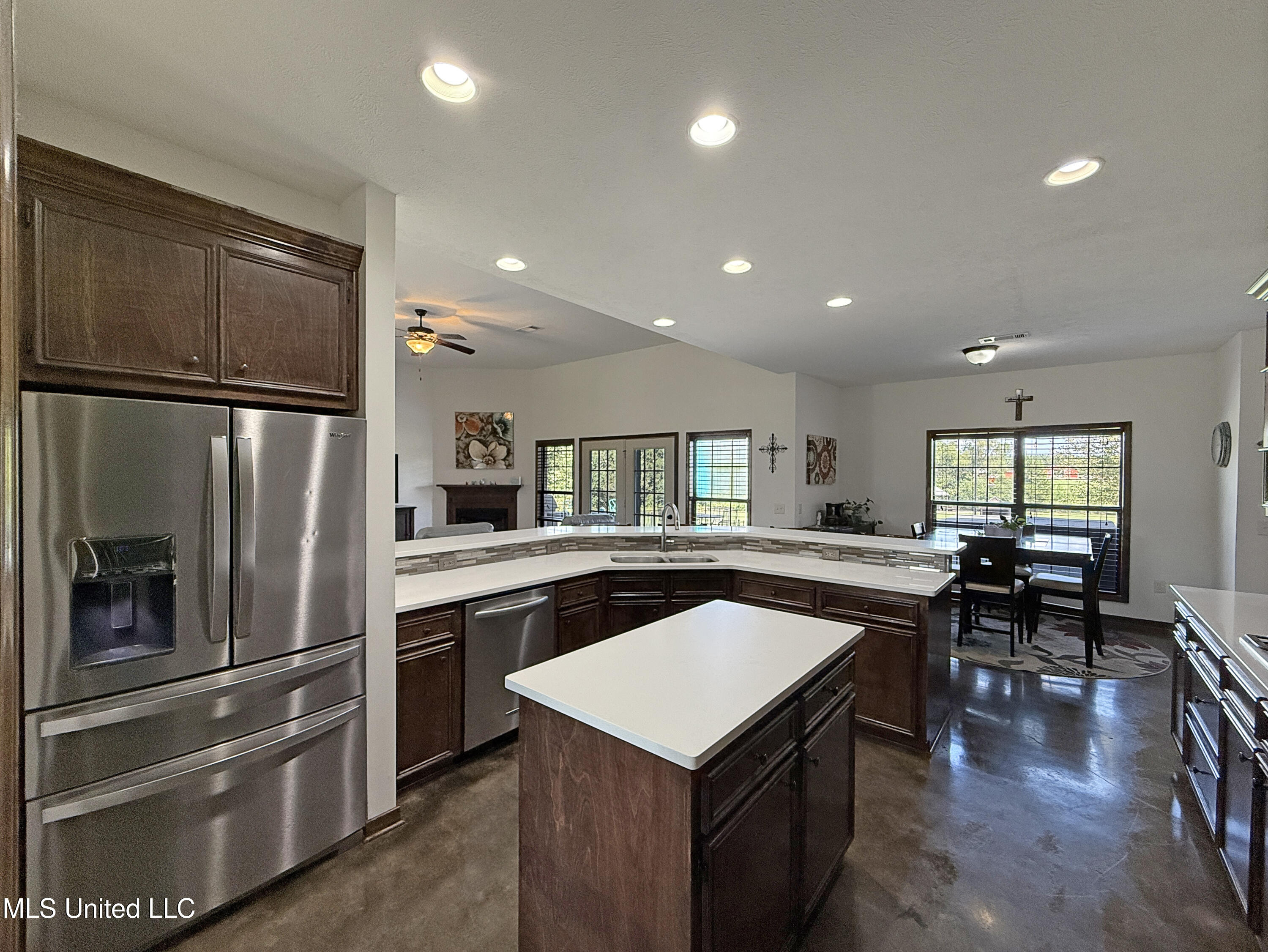 186 Barker Road Morton, MS 39117 - Photo 6 of 36 38e8cfe7c6e39c0232f45d52b86d8df3da71443e