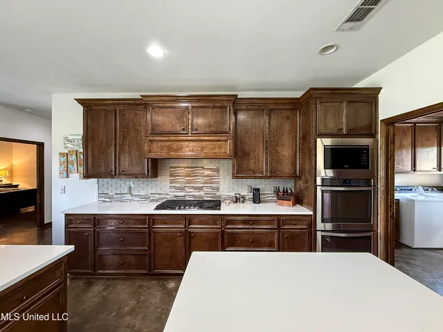 $495,000 | 186 Barker Road, Morton, MS 39117