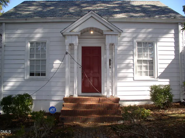 $375,000 | 934 South Chestnut Street, Henderson, NC 27536