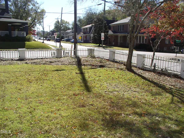 $375,000 | 934 South Chestnut Street, Henderson, NC 27536