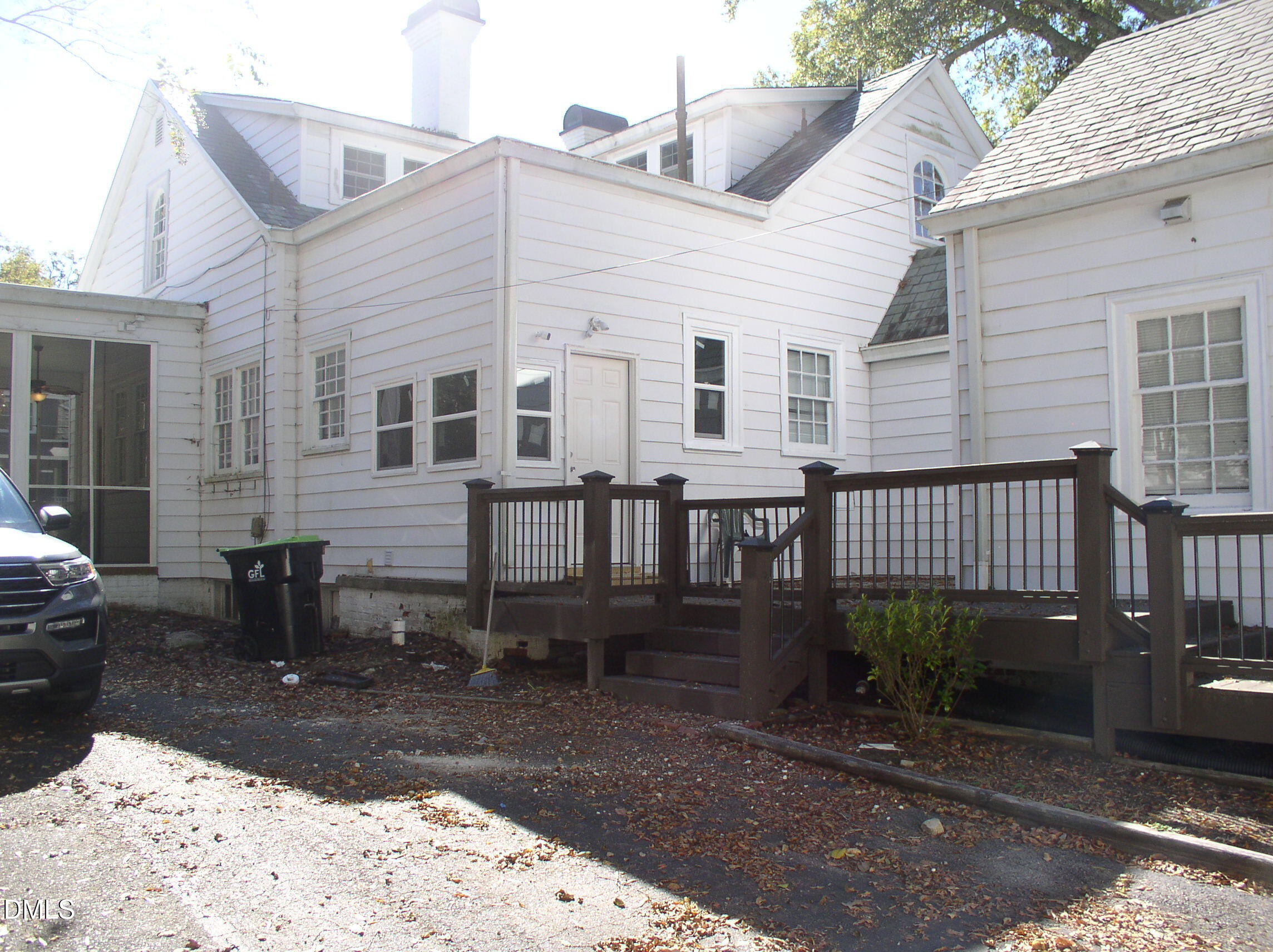 934 South Chestnut Street Henderson, NC 27536 - Photo 55 of 56 a view of a house with a yard