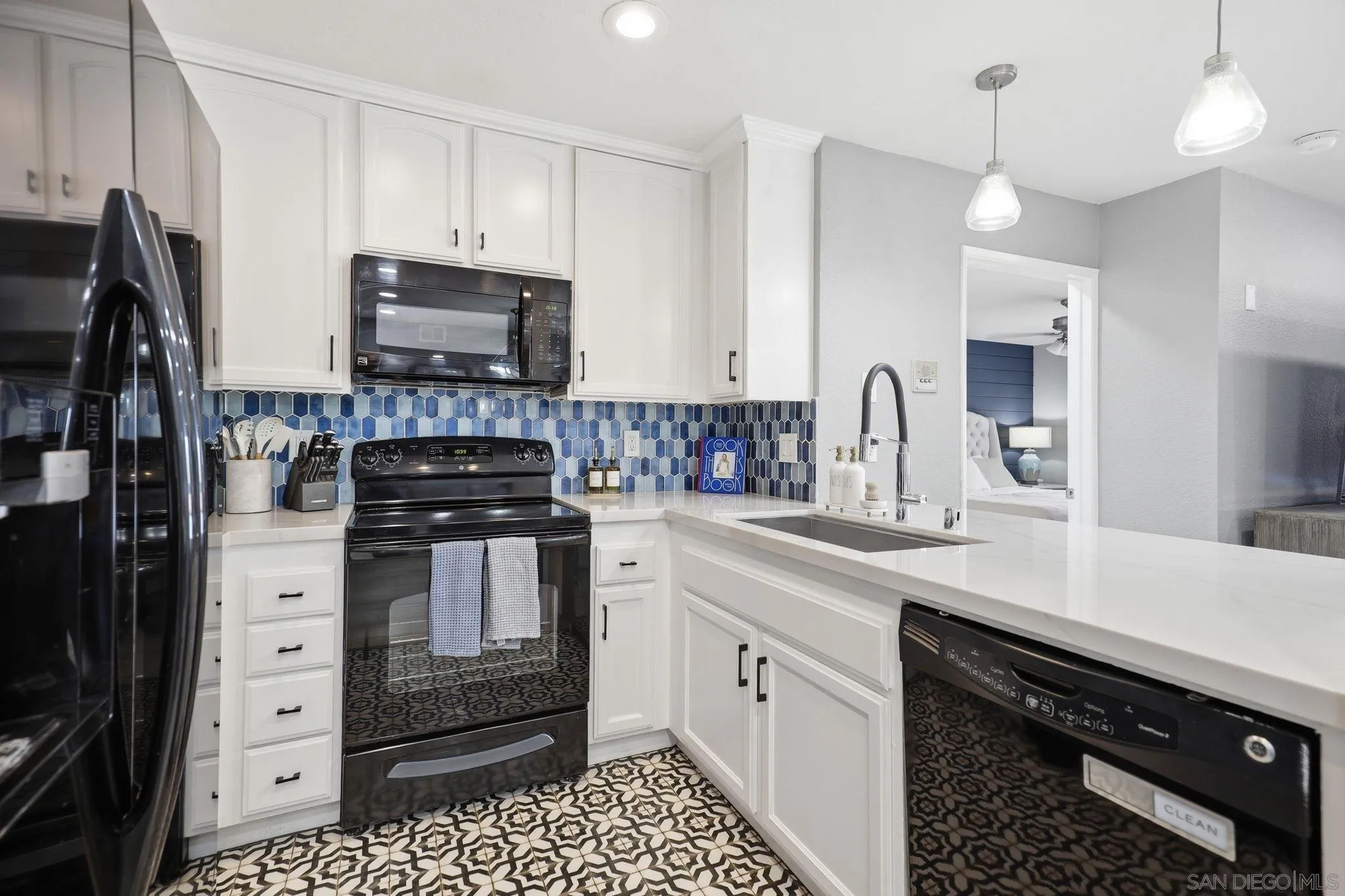 6717 Friars Road, Unit 74 San Diego, CA 92108 - Photo 9 of 36