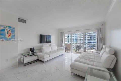 $369,000 | 1980 South Ocean Drive, Unit 7A, Hallandale Beach, FL 33009