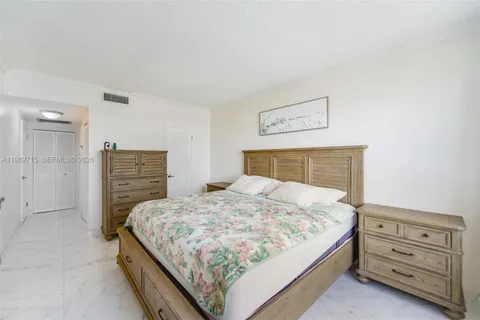 $369,000 | 1980 South Ocean Drive, Unit 7A, Hallandale Beach, FL 33009