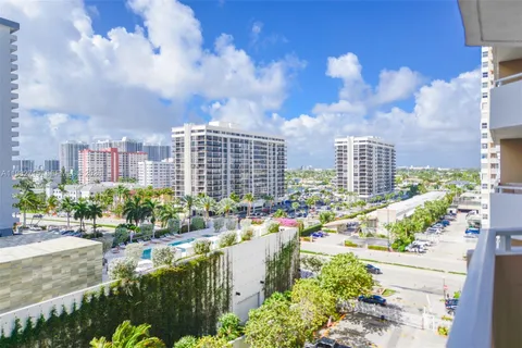 $369,000 | 1980 South Ocean Drive, Unit 7A, Hallandale Beach, FL 33009