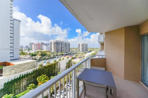 $369,000 | 1980 South Ocean Drive, Unit 7A, Hallandale Beach, FL 33009