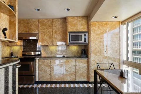 $1,750,000 | 1177 California Street, Unit 1210, San Francisco, CA 94108